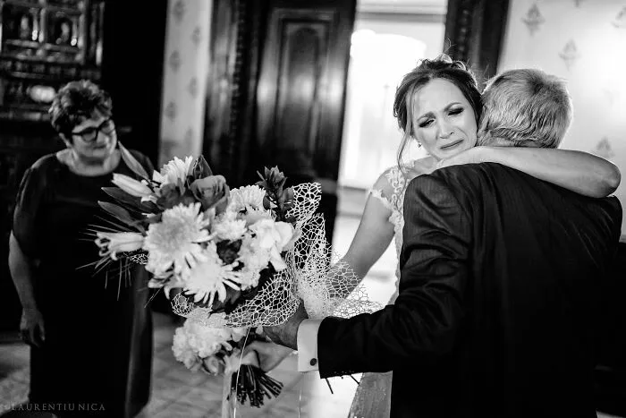 I Am A Wedding Photographer Who Captured Mesmerizing Moments In 30 Black And White Images