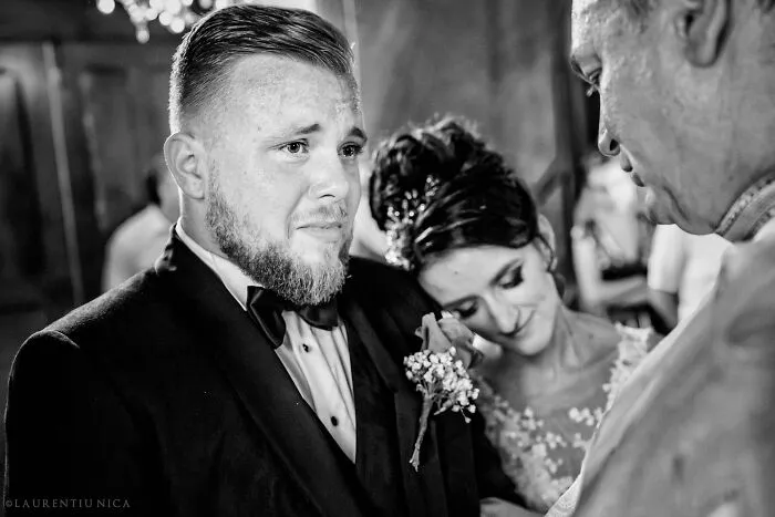 I Am A Wedding Photographer Who Captured Mesmerizing Moments In 30 Black And White Images