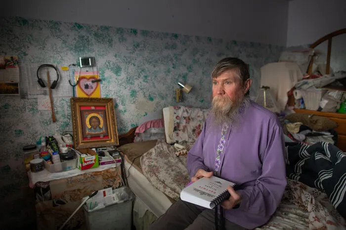 Dennis, 63 años