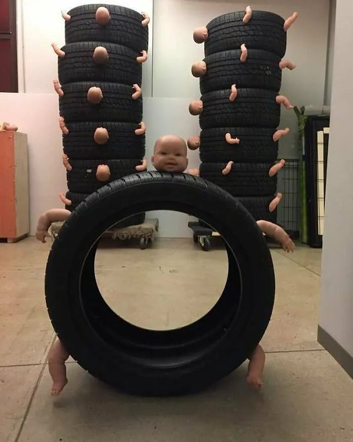 Esta página de Instagram comparte imágenes 'malditas', y aquí tienes 50 de las más espeluznantes