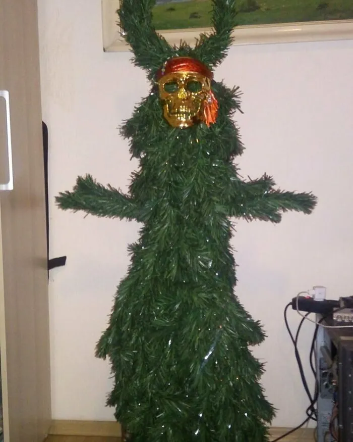50 Of The Most 'Cursed' Photos Shared On This Instagram Page