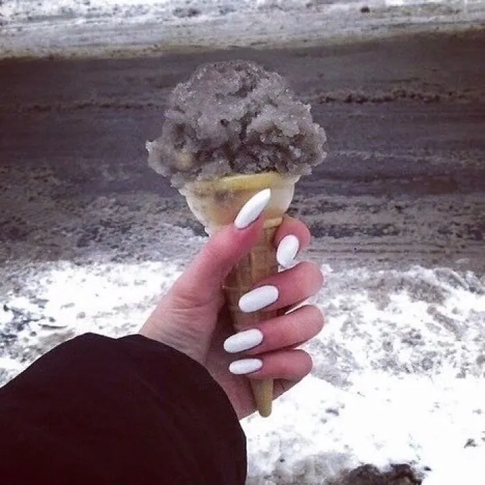 50 Of The Most 'Cursed' Photos Shared On This Instagram Page