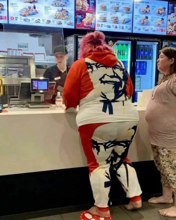 Weird-Daily-Cursed-Images