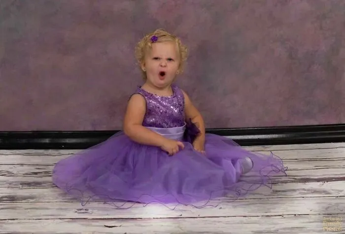 “Our Daughter Would Not Cooperate For Her Photos. She Was Doing Everything But Smiling. Here She Is 'Hulking Out'"