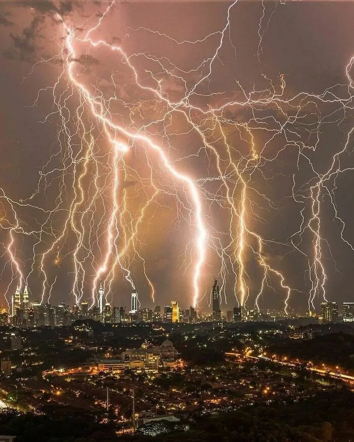 30 Imágenes tan únicas que podrían ser portadas de discos