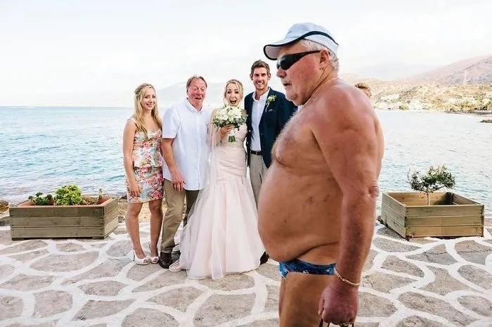 “Estaba tomando fotos familiares cuando este lugareño entró en escena sin darse cuenta”.⁠ @studio1208