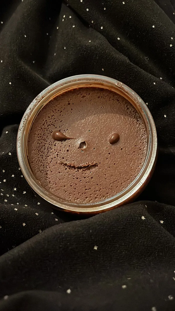 29 Funny Instances Of ‘Random Pareidolia’ To Trick Your Brain Into Seeing Faces