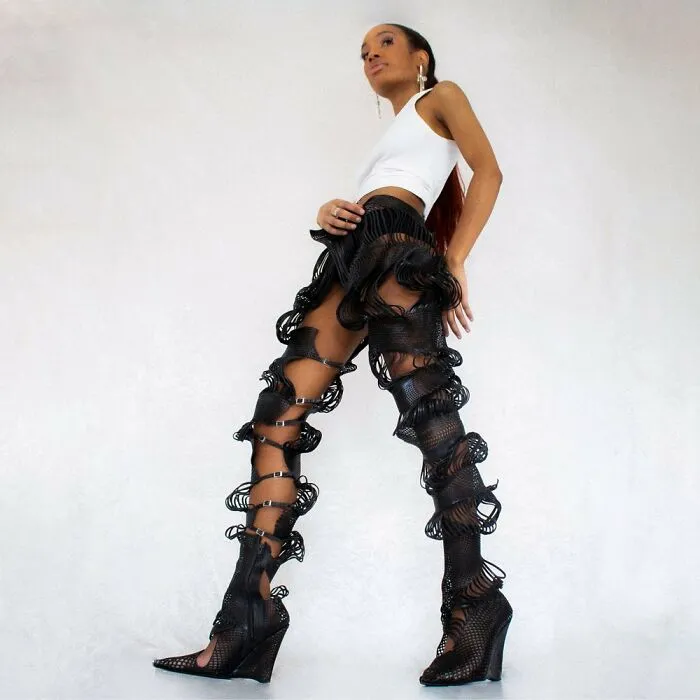 Not Your Everyday Surreal Heels By This Australian Designer (36 Pics)
