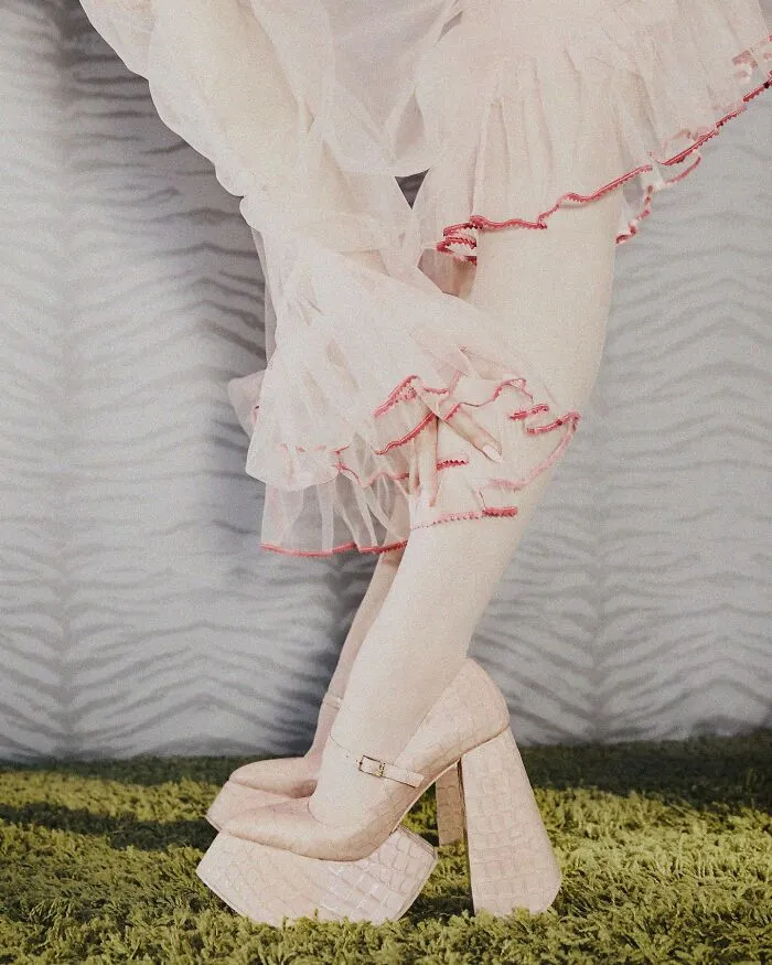 Not Your Everyday Surreal Heels By This Australian Designer (36 Pics)