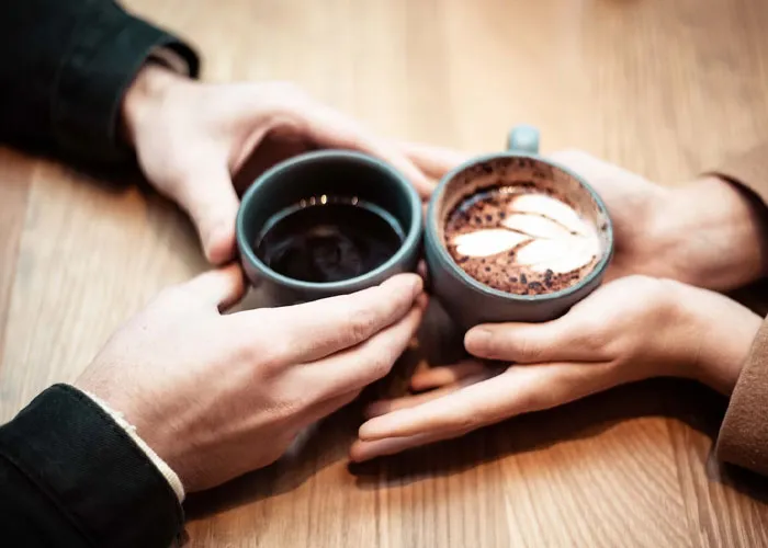 "Do You Clap When The Plane Lands?": People Share 30 Questions You Should Definitely Ask Before Dating Someone