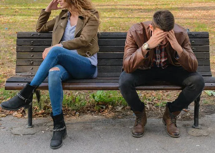 "Do You Clap When The Plane Lands?": People Share 30 Questions You Should Definitely Ask Before Dating Someone
