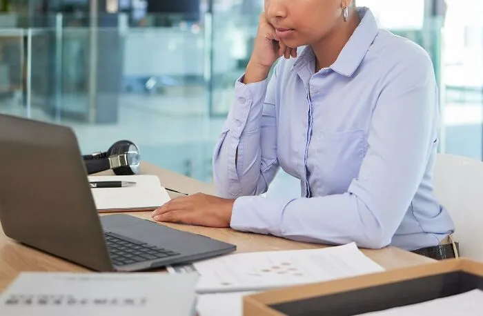 Job Interviewers Reveal Resume Moments That Either Got The Person Immediately Hired Or Immediately Rejected (30 Answers)