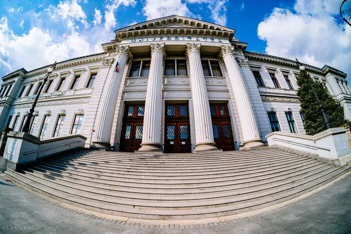 I Took Pictures Of Sunny Craiova In Romania (40 Pics)
