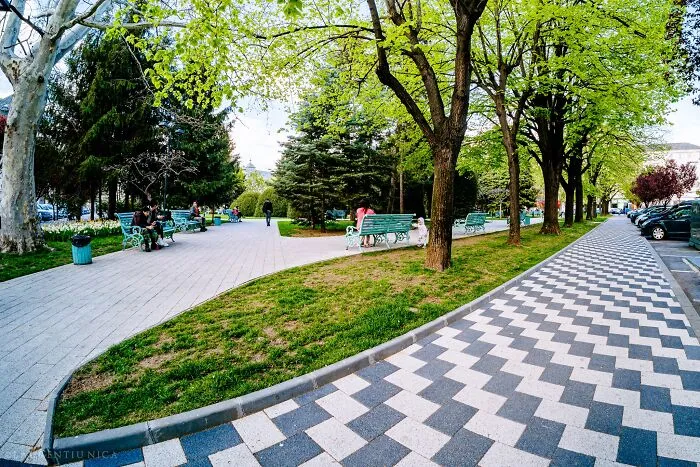 I Took Pictures Of Sunny Craiova In Romania (40 Pics)