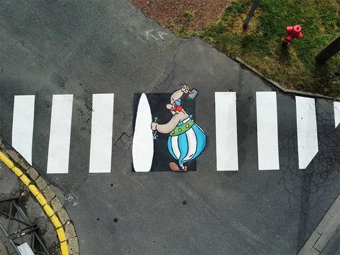 30 Ingeniosas y divertidas obras de arte urbano de las calles de Francia por Oakoak (nuevas fotos)