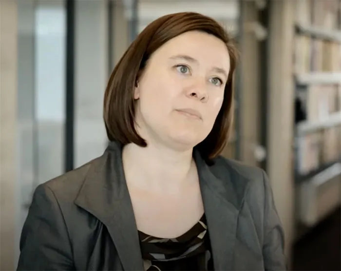 Ann Lambrechts giving an interview about steel fiber for concrete