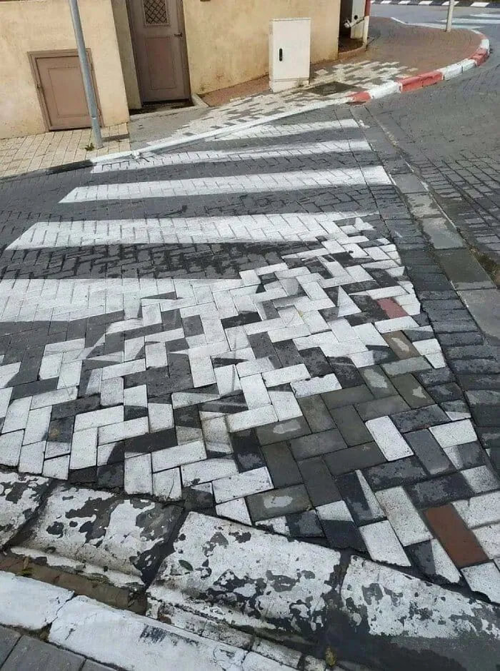 50 Fallos de construcción que te dejarán tan estupefacto como agotado por reír sin parar (nuevas imágenes)