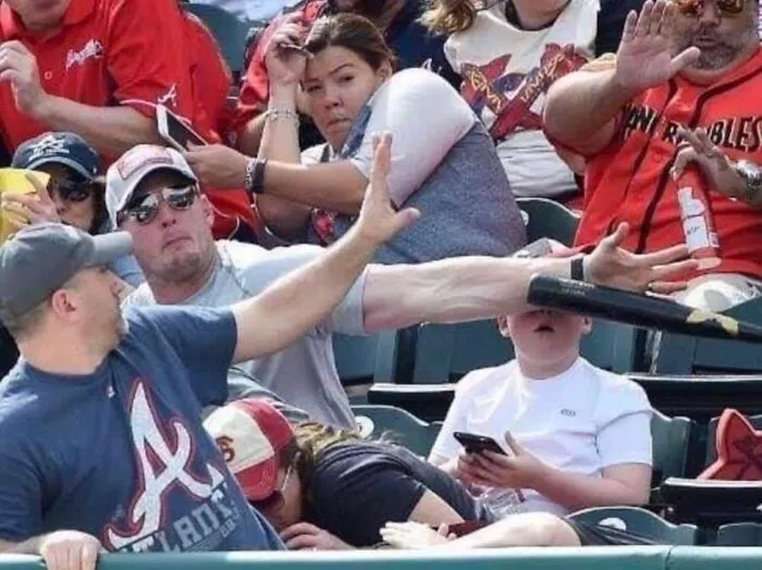 23 Momentos confusos de humanos haciendo cosas de humanos (nuevas fotos)