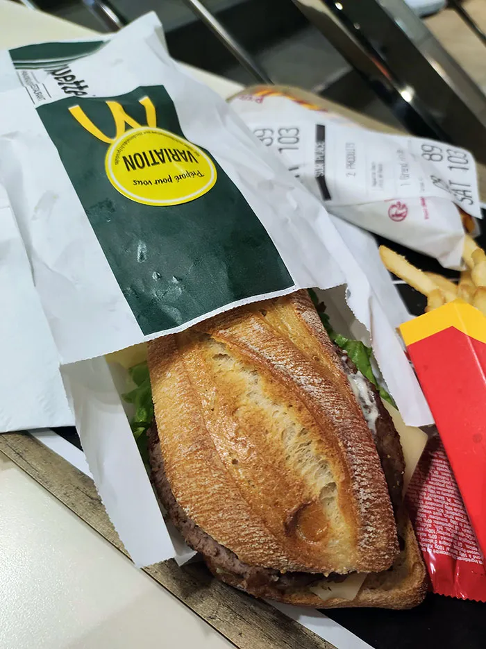 Hoy descubrí que, en Francia, se sirven McBaguettes en McDonald's