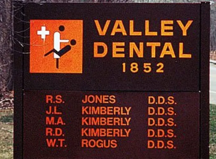 Lo que el dentista cerca de mi casa escogió como logo
