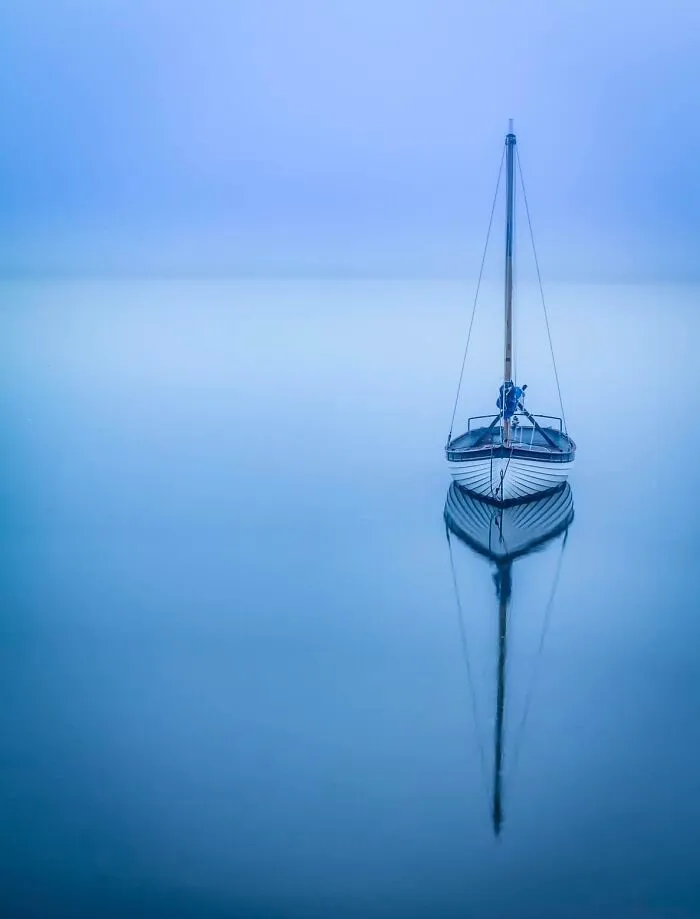 Niebla azul