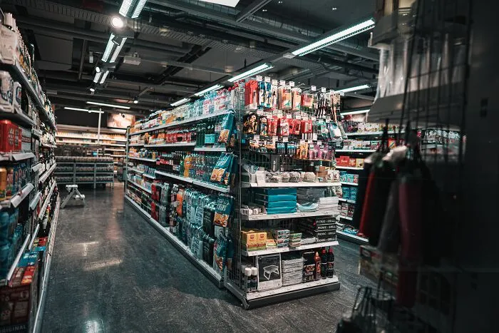 “Don’t Use Credit Cards, Use Cash For Everything”: 30 People Debunk Frugal Hacks That Just Don’t Work
