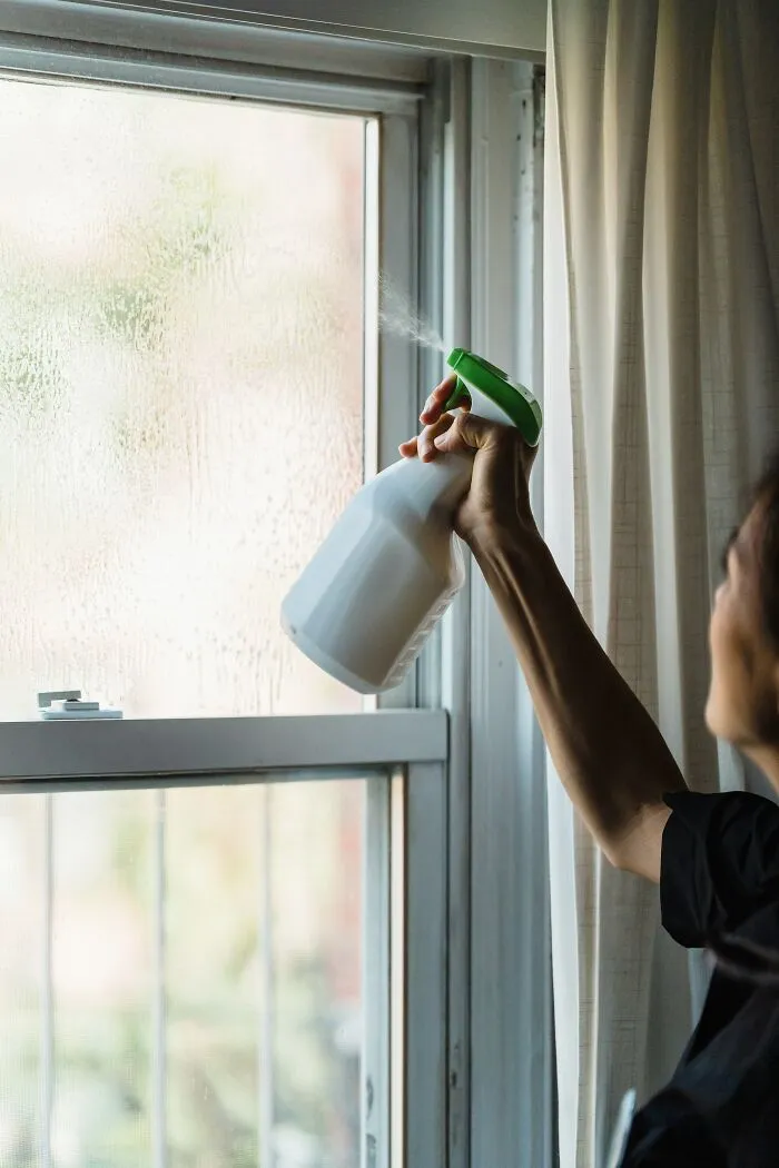 “Don’t Use Credit Cards, Use Cash For Everything”: 30 People Debunk Frugal Hacks That Just Don’t Work