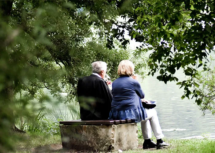 "It's The Most Miserable Marriage I've Ever Seen": 30 Stories Of People Dating And Marrying Rich