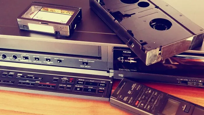 Video Home System (VHS)