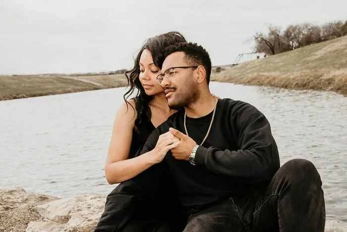 “If My Husband Went To Bed At The Same Time As Me”: 30 Women Share Simple Things That Can Go A Long Way In Improving Romantic Relationships