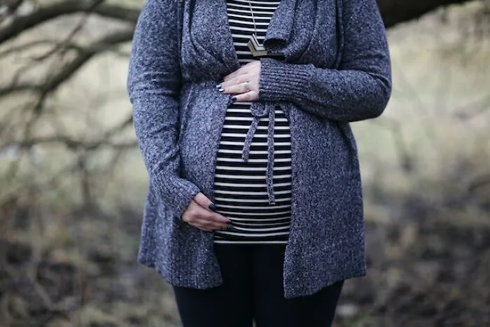 “She Faked The Whole Pregnancy”: 45 People Share Dark Secrets They Know About Other People That Could Ruin Their Lives