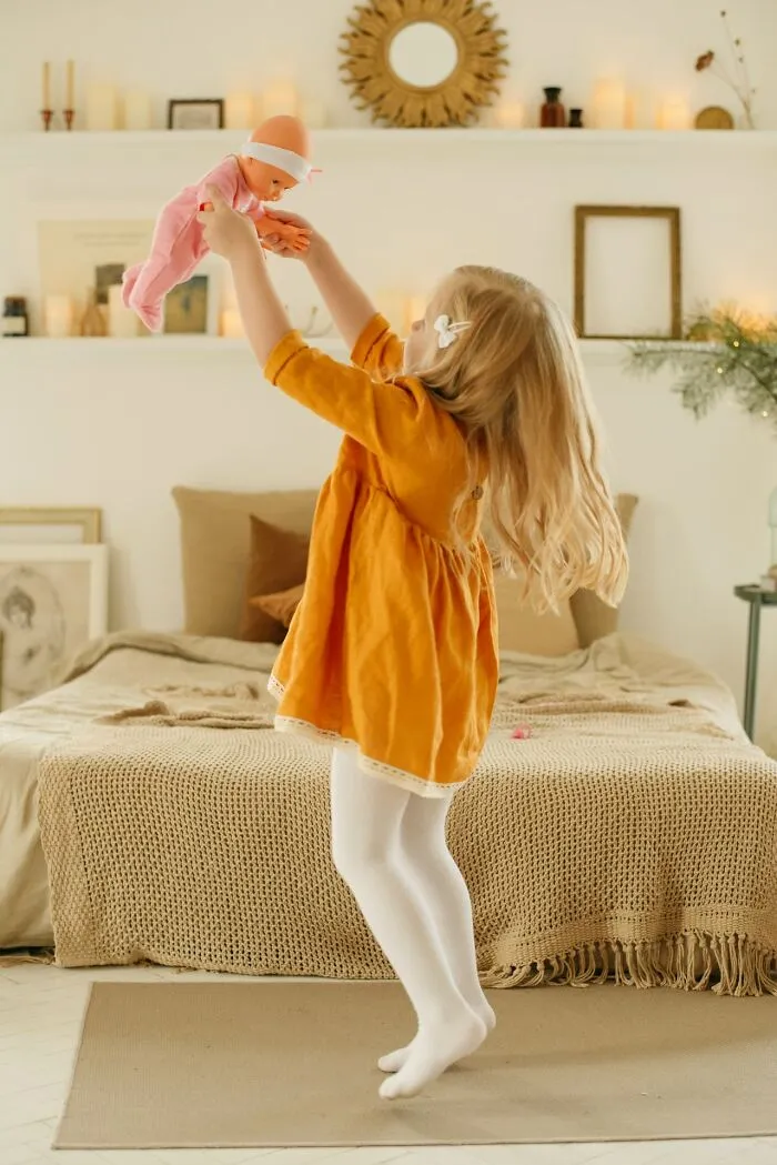 "What Screams 'I'm A Terrible Parent'?" (30 Answers)