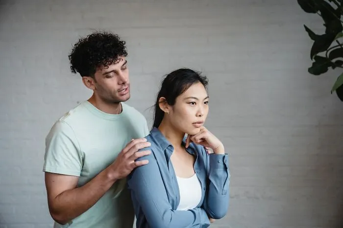 “If My Husband Went To Bed At The Same Time As Me”: 30 Women Share Simple Things That Can Go A Long Way In Improving Romantic Relationships