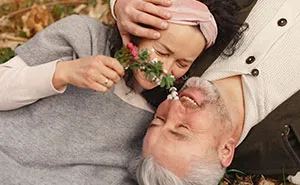 29 Experiences Of Being In A Relationship With A Big Age Gap, Shared In This Online Group