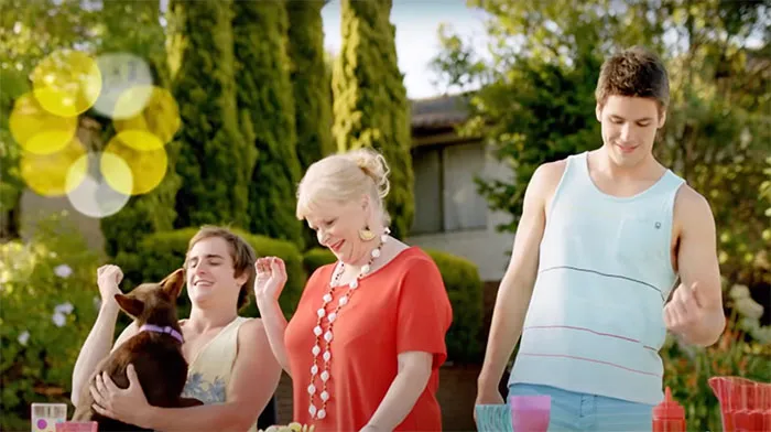 Neighbours - 8,903