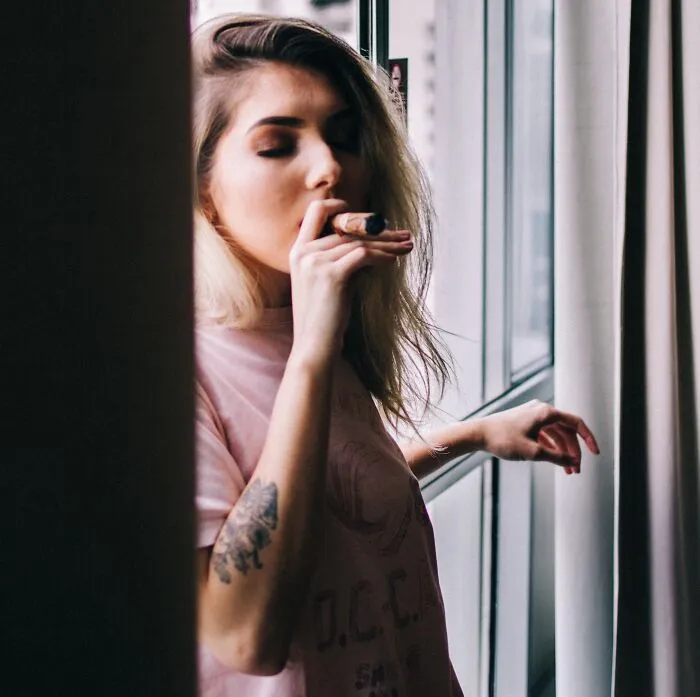 Cigarette Girl