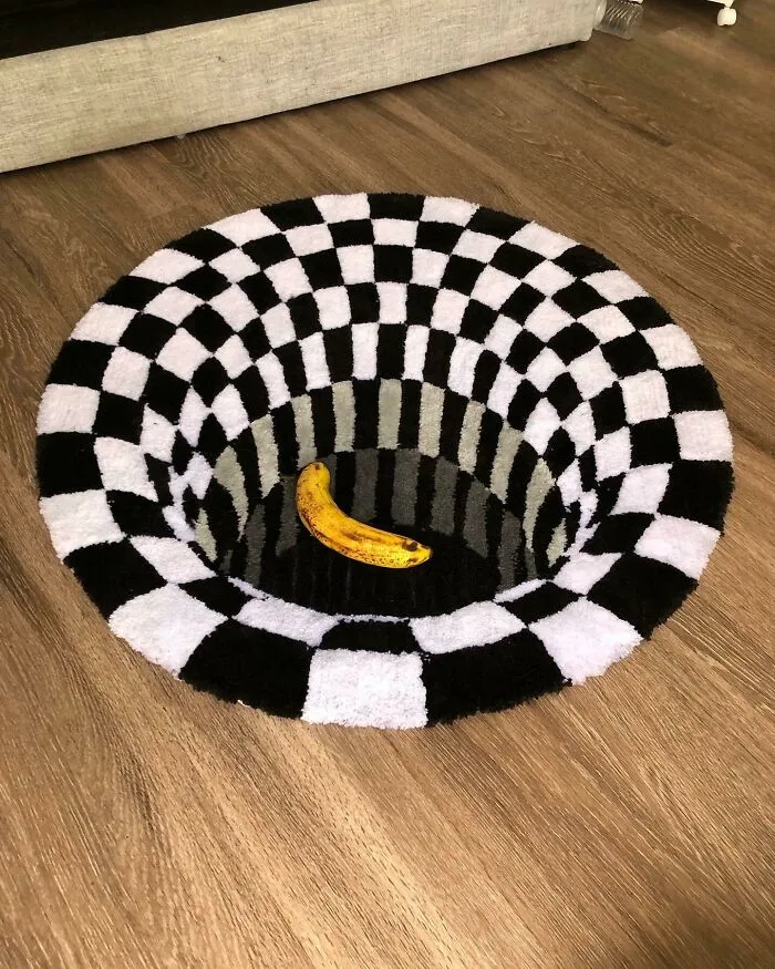 I Made This Illusion Rug. Banana For Scale Lol