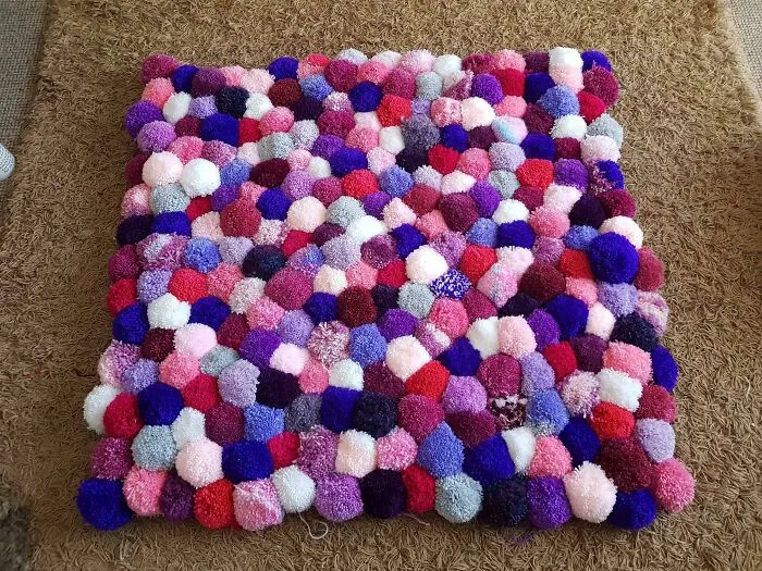 I Made A Pom-Pom Snuggle Rug For My Daughter. 250 Handmade Poms, 3 Miles Of Yarn, 1500 Knots And Several Months Work