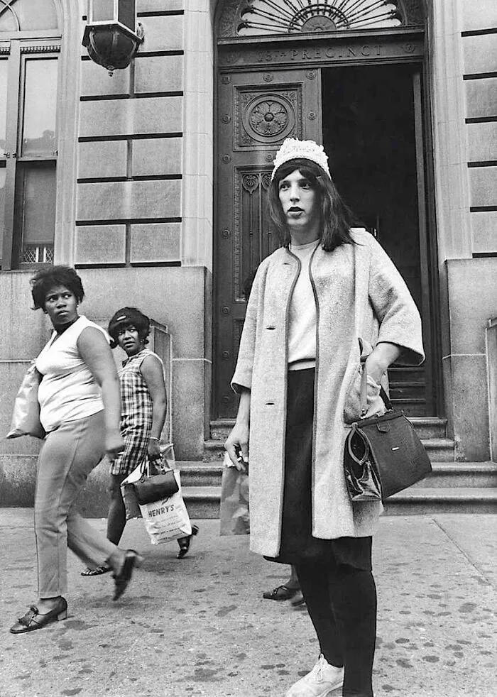 Policía de incógnito de servicio. En Brooklyn, 1 de julio de 1969