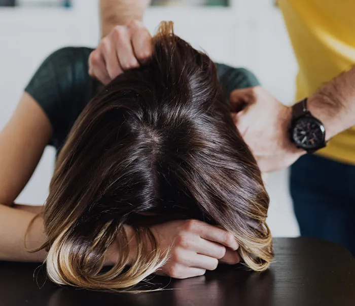 Someone Asks "What Is Something That Your Parents Did That You Will Never Forgive Them For?" And 35 People Deliver Heartbreaking And Honest Answers