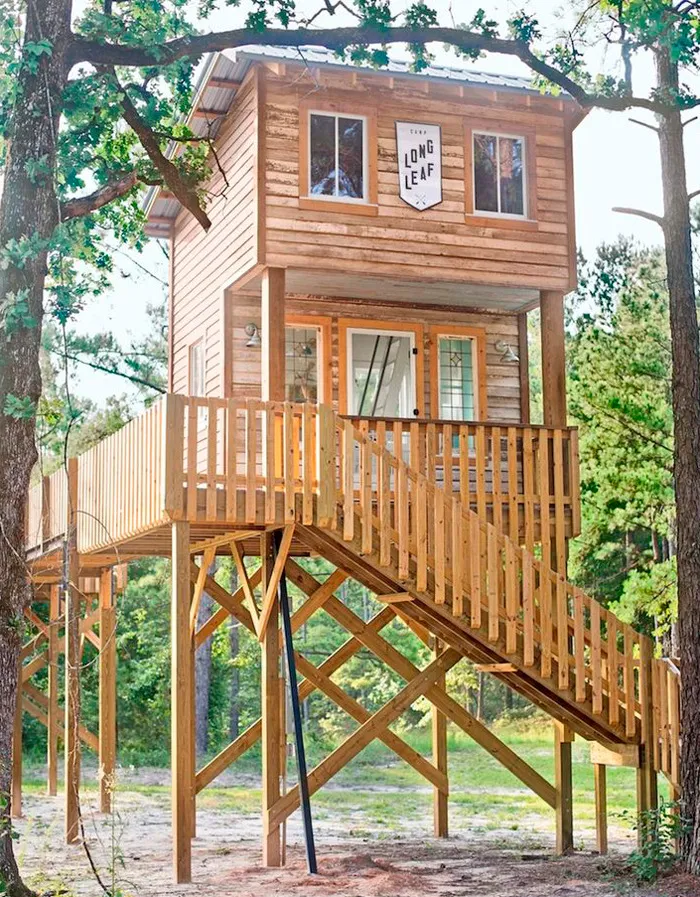 12 Feet Above Land