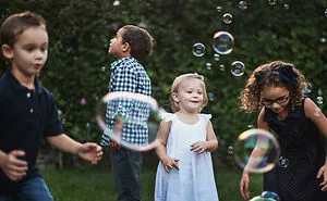 30 "They're Not Gonna Last Long" Moments Shared By Wedding Photographers