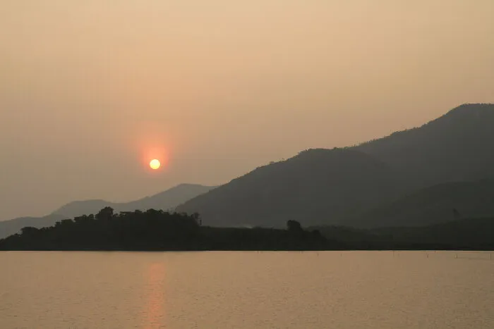 I Love Capturing Sunsets, And Here Are The 20 Best Photos During The Golden Hour In Vietnam
