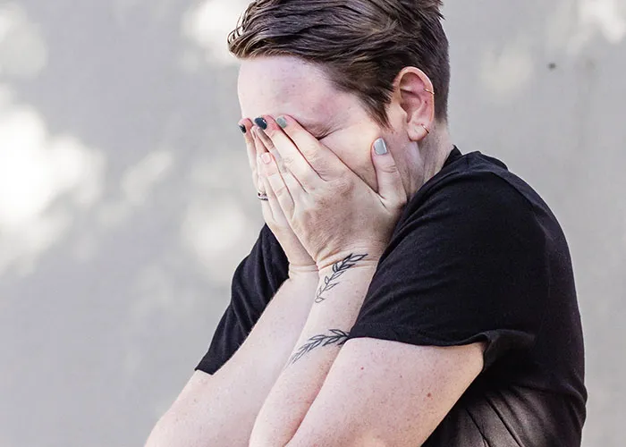 30 People Who Finally Met Their Biological Parents Share What It Was Like