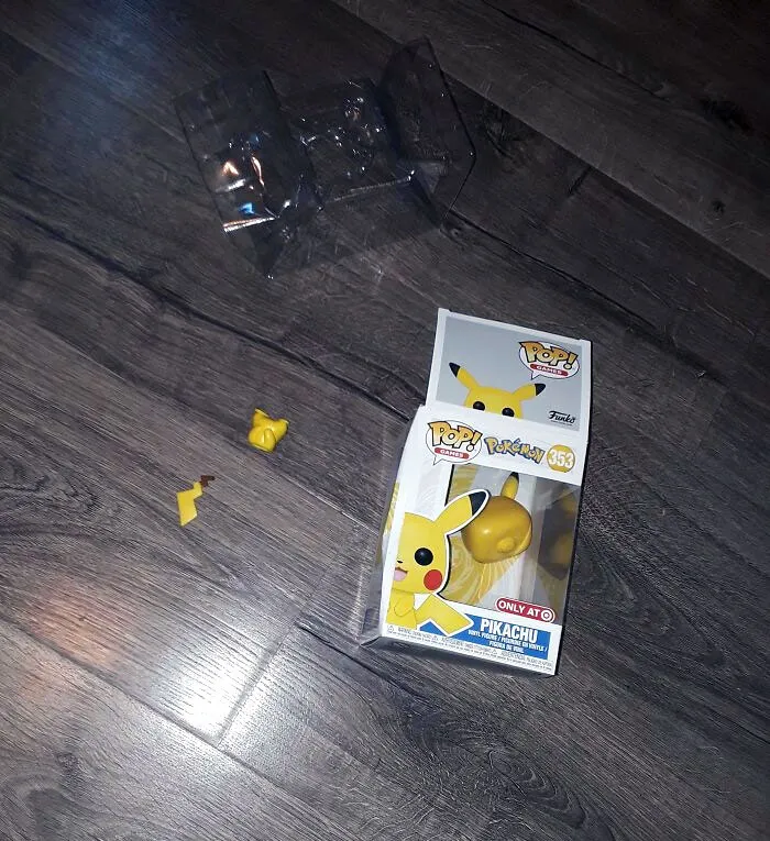 Mi tía no vio nada malo en bajar mis funkos de mi estantería y dejar que mi primo de 4 años jugara con ellos mientras yo estaba en la escuela