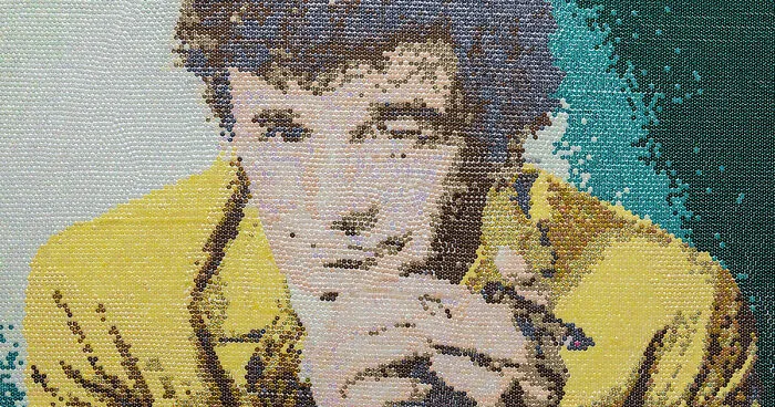 "Just One More Thing": Columbo Portrait Using 23,000 Sequins (9 Pics)