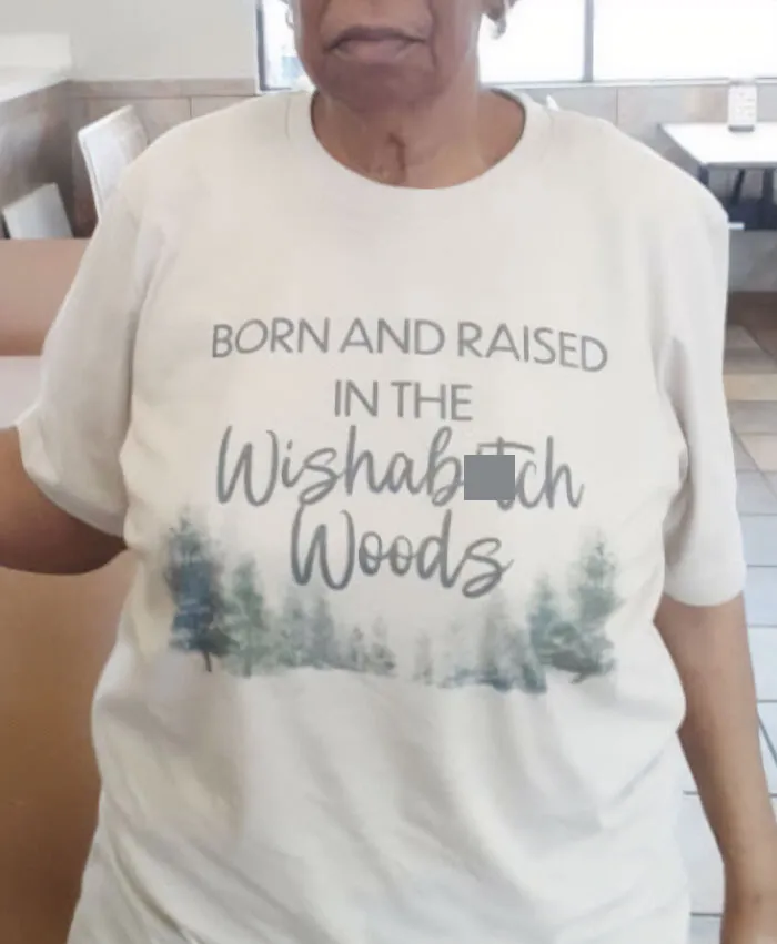 50 Questionable Yet Funny Shirts Spotted In Public, As Shared By The "Good Shirts" Instagram Account (New Pics)