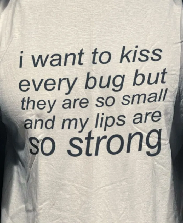 50 Questionable Yet Funny Shirts Spotted In Public, As Shared By The "Good Shirts" Instagram Account (New Pics)
