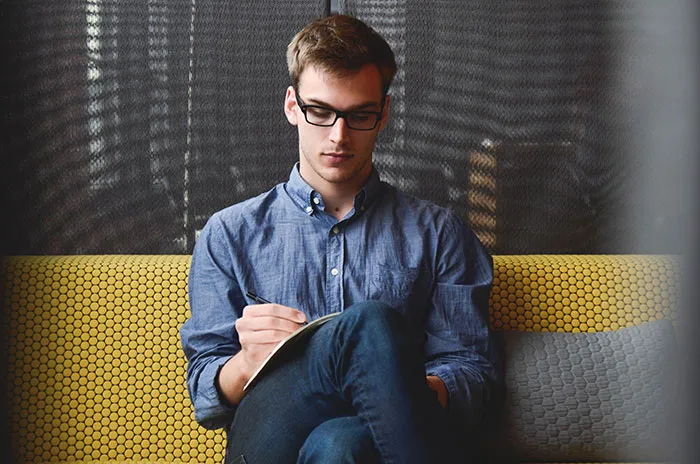 Woman Gives All Kinds Of Tips And Tricks For Job Interviews That You Might Find Helpful If You're Looking For A Job