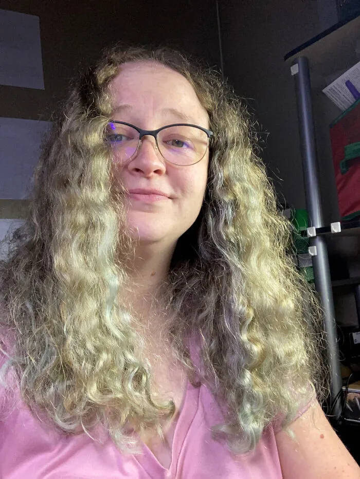 Freshly-Washed, Combed Out While Wet, And Air-Dried. My Usual Frizzy Rat's-Nest Xd You Can See Why I Got Called Chia Pet As A Kid! Also, Almost All The Blue Dye Is Washed Out Now :(